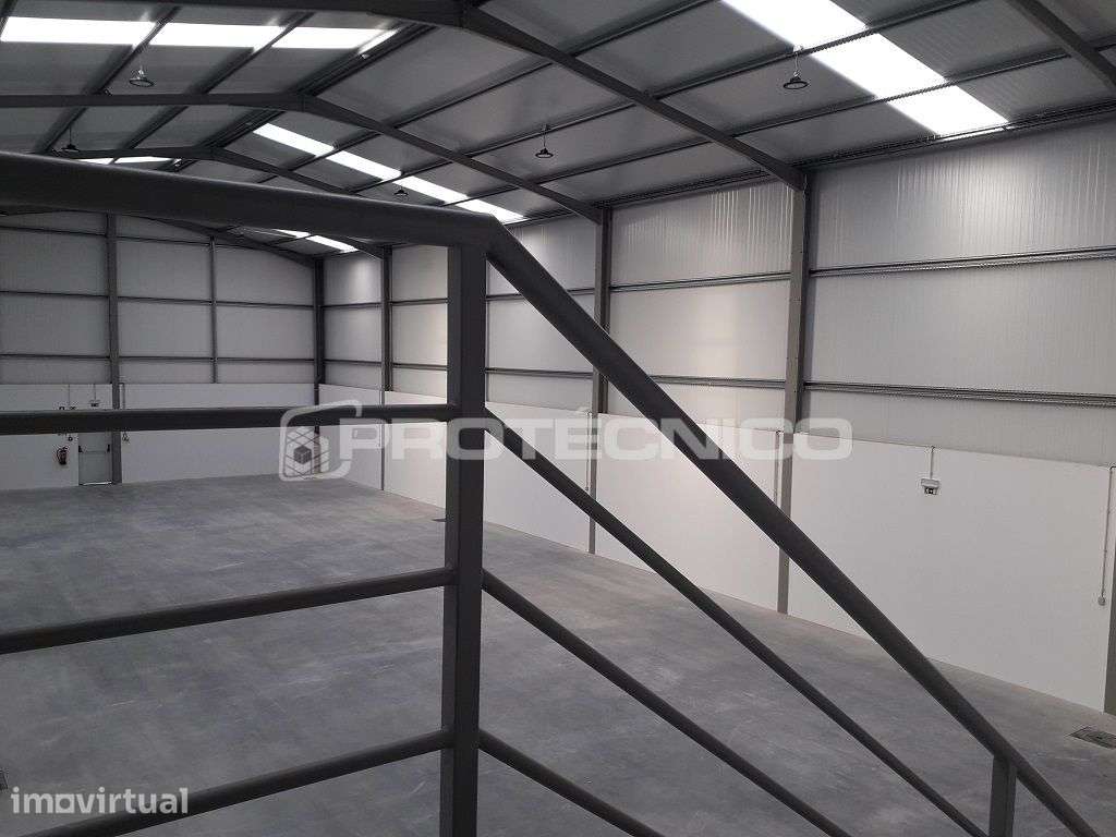 Armazém c/ 480m2 – Z. I. Águeda - Grande imagem: 5/12