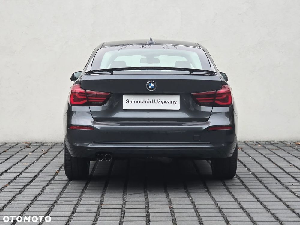 BMW Seria 3 320d xDrive Sport Line - 4
