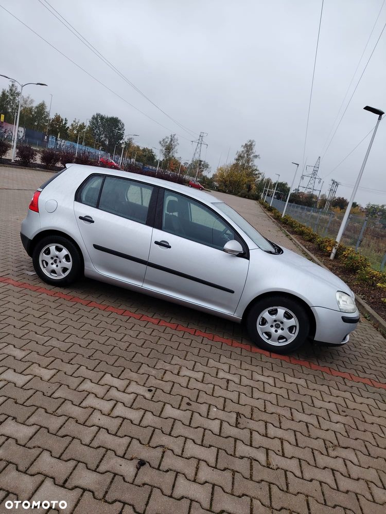 Volkswagen Golf - 3