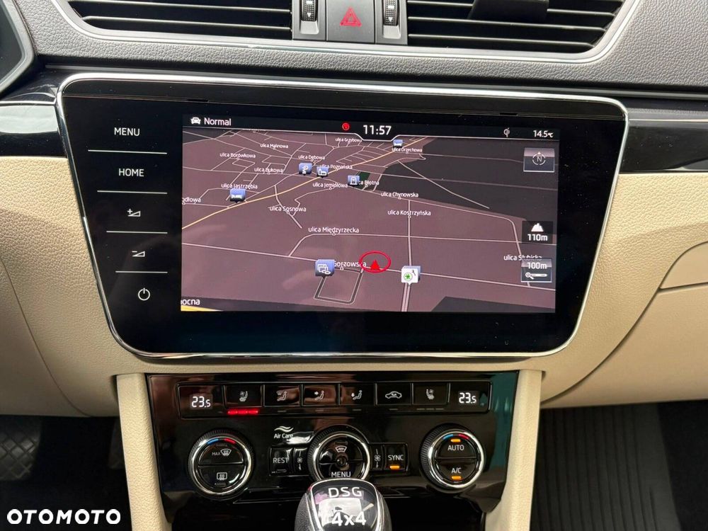 Skoda Superb 2.0 TDI 4x4 L&K DSG - 23
