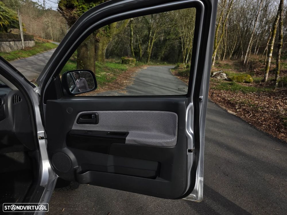 Isuzu D-Max 2.5 DTi CL 4WD L4 CM - 14