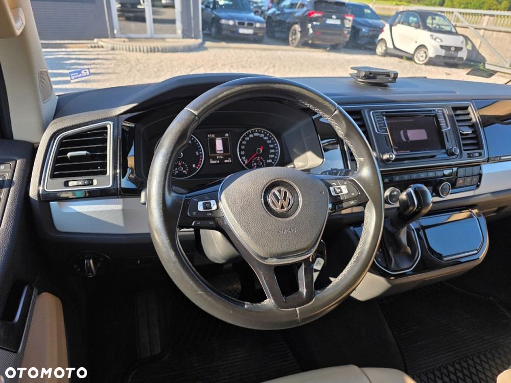Volkswagen Multivan - 14