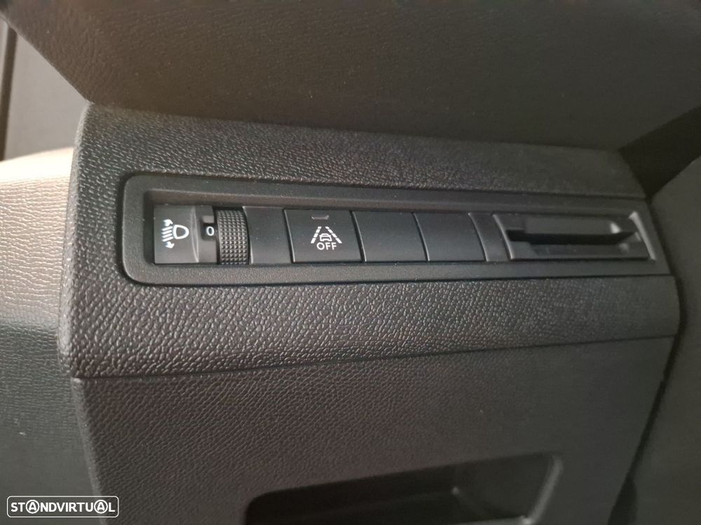 Peugeot 3008 1.5 BlueHDi Allure EAT8 - 27