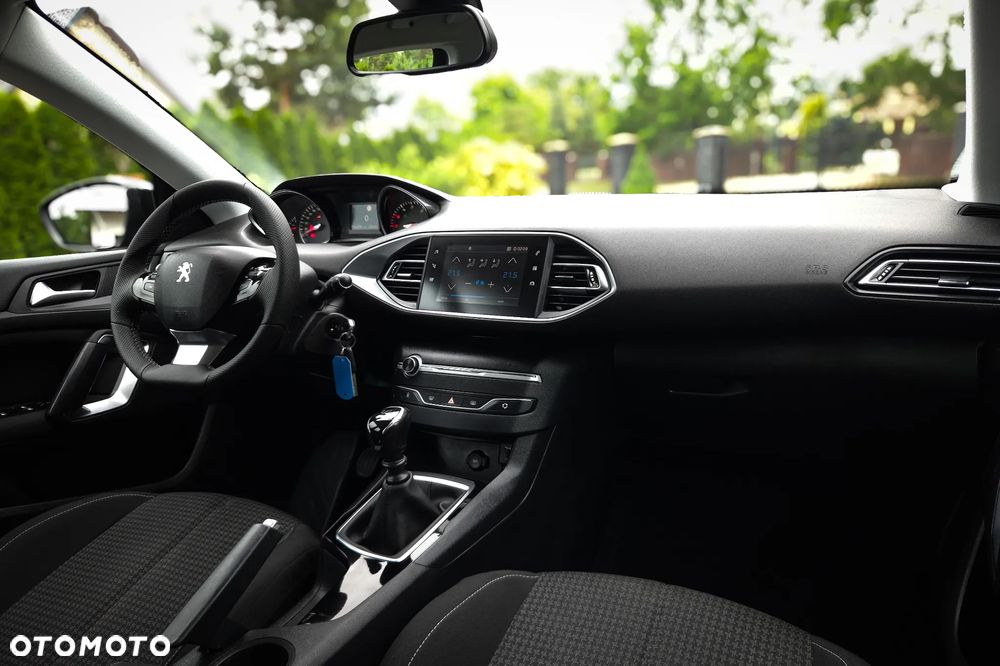 Peugeot 308 BlueHDi 130 Stop & Start Active Business-Paket - 33