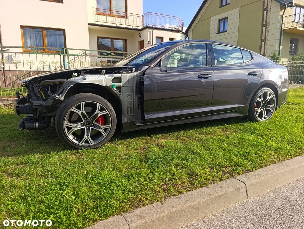 Kia Stinger - 7