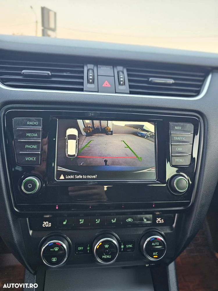 Skoda Octavia 2.0 TDI Style - 13