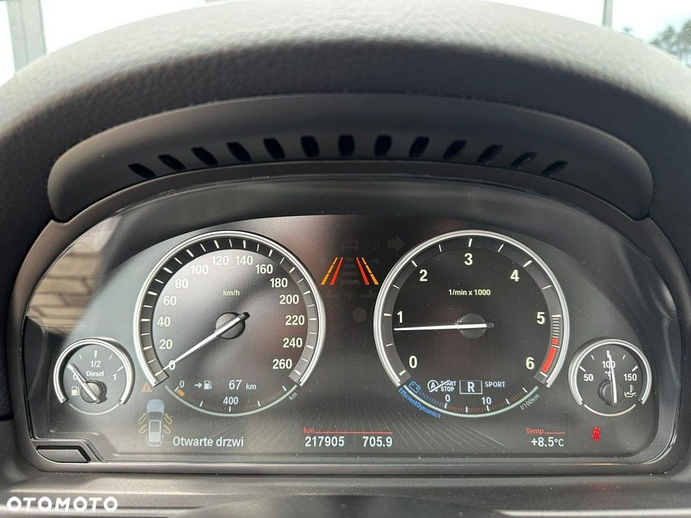 BMW Seria 5 525d xDrive - 20