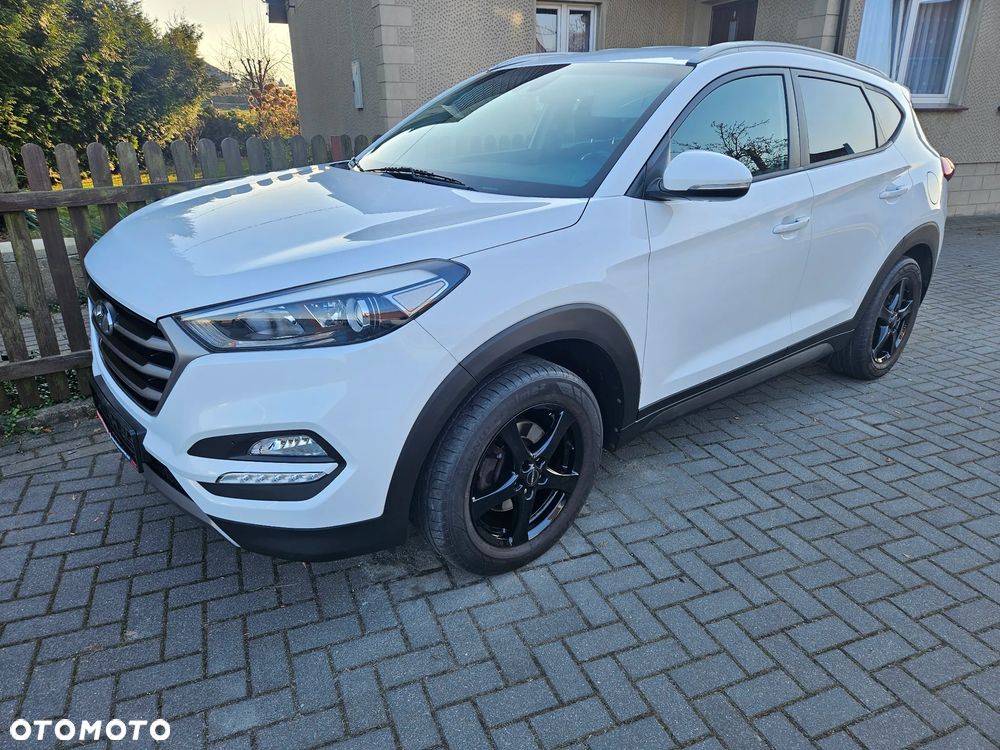 Hyundai Tucson 1.7 CRDI BlueDrive Style 2WD - 2