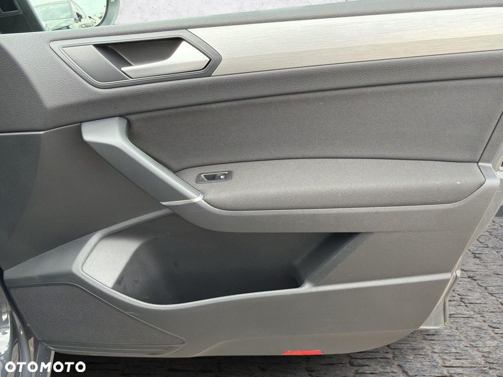 Volkswagen Touran 2.0 TDI BMT Comfortline DSG - 38