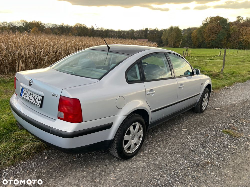 Volkswagen Passat 1.8T Comfortline - 5