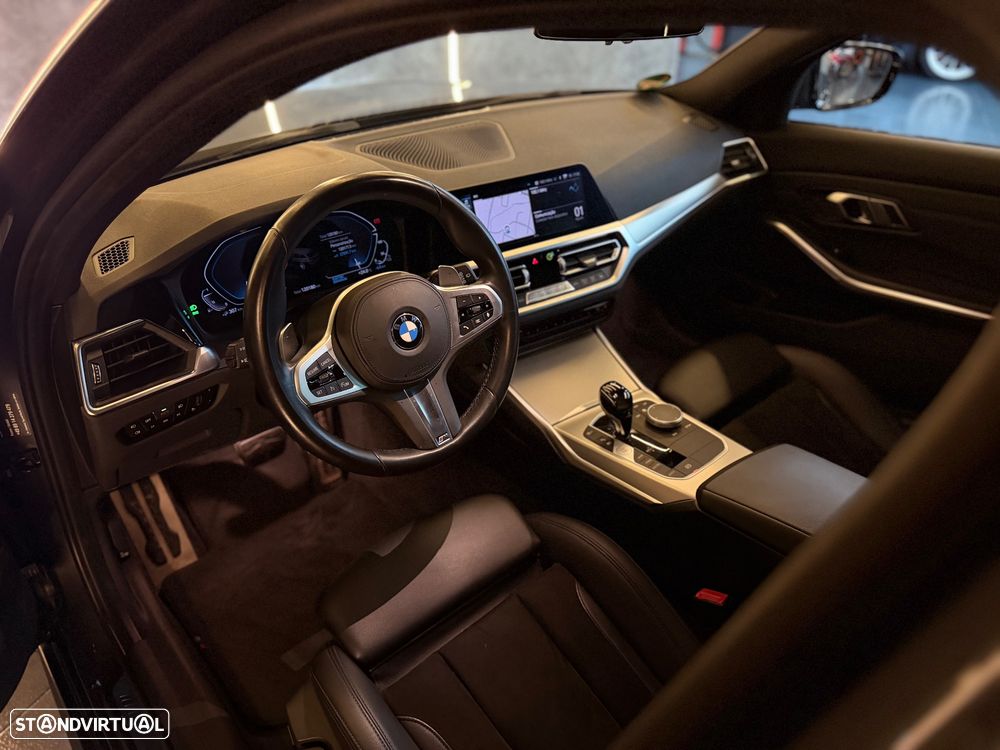 BMW 330 e Aut. M Sport - 9