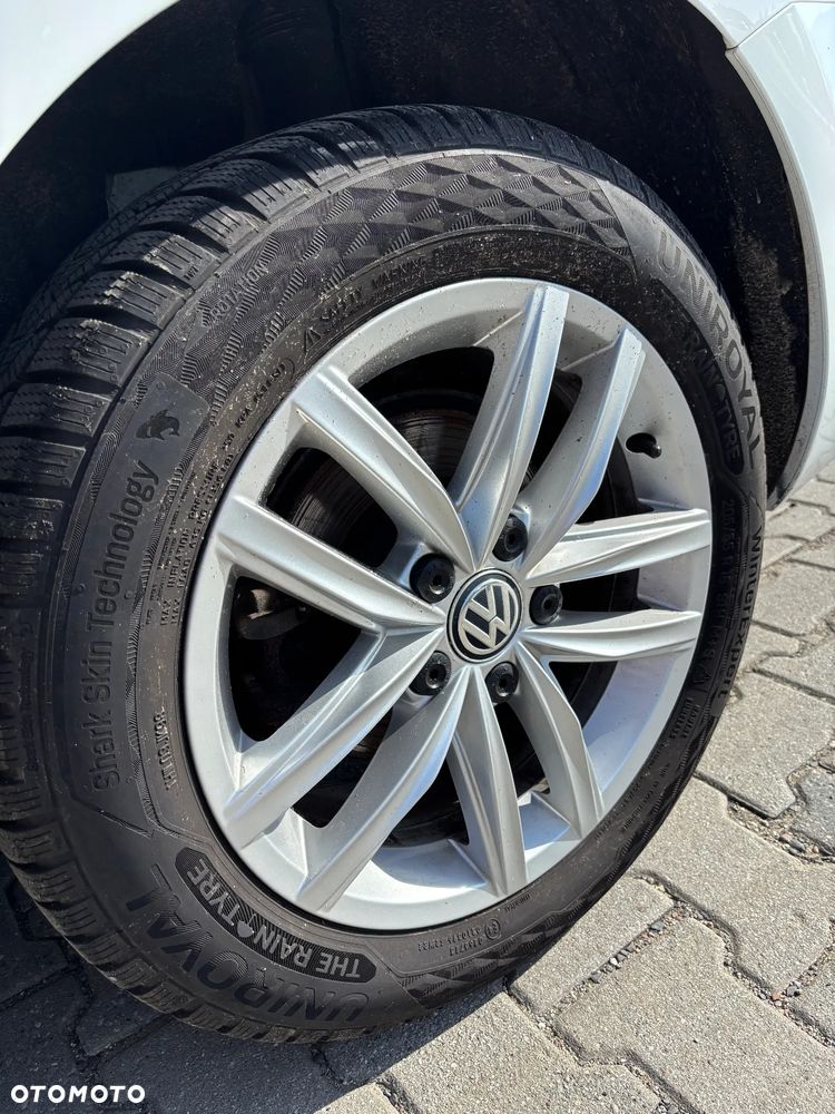 Volkswagen Golf - 10