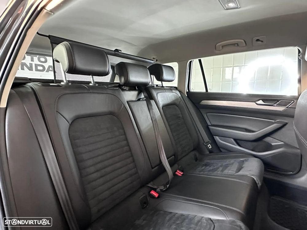 VW Passat Variant 2.0 TDI Highline DSG - 14