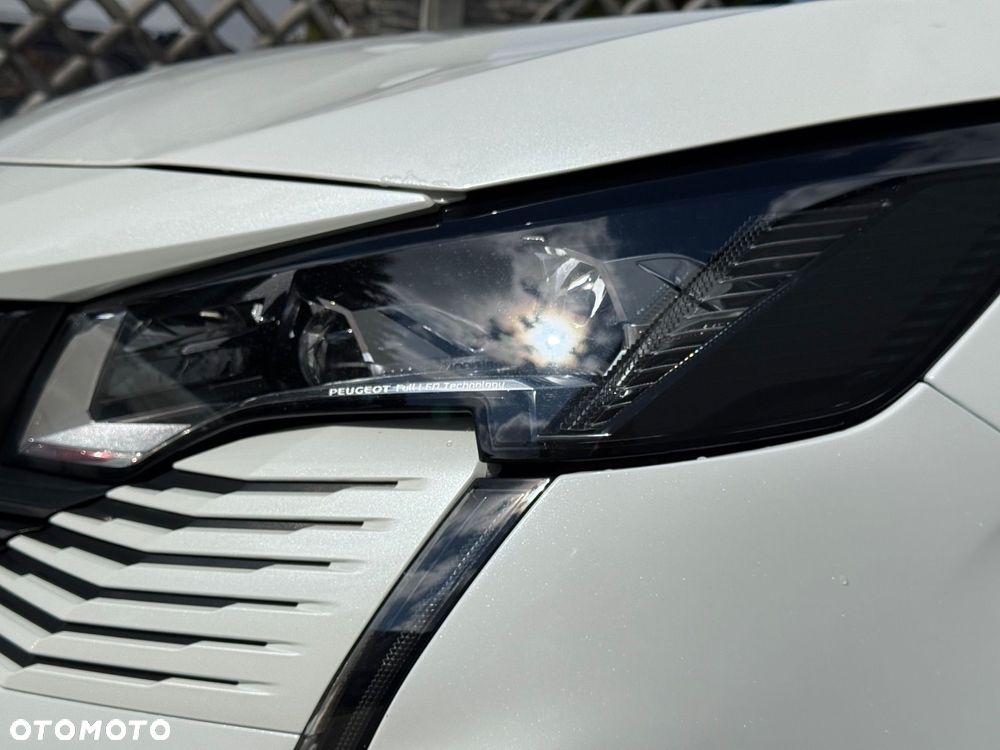 Peugeot 3008 1.6 PureTech GT S&S EAT8 - 8