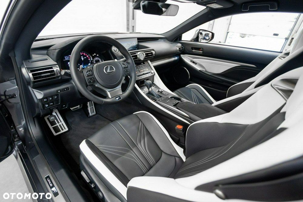 Lexus RC - 25