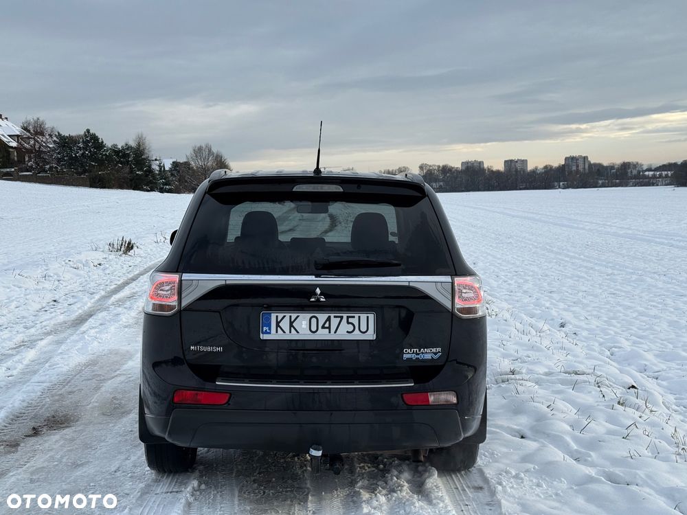 Mitsubishi Outlander 2.0 4WD Top - 6