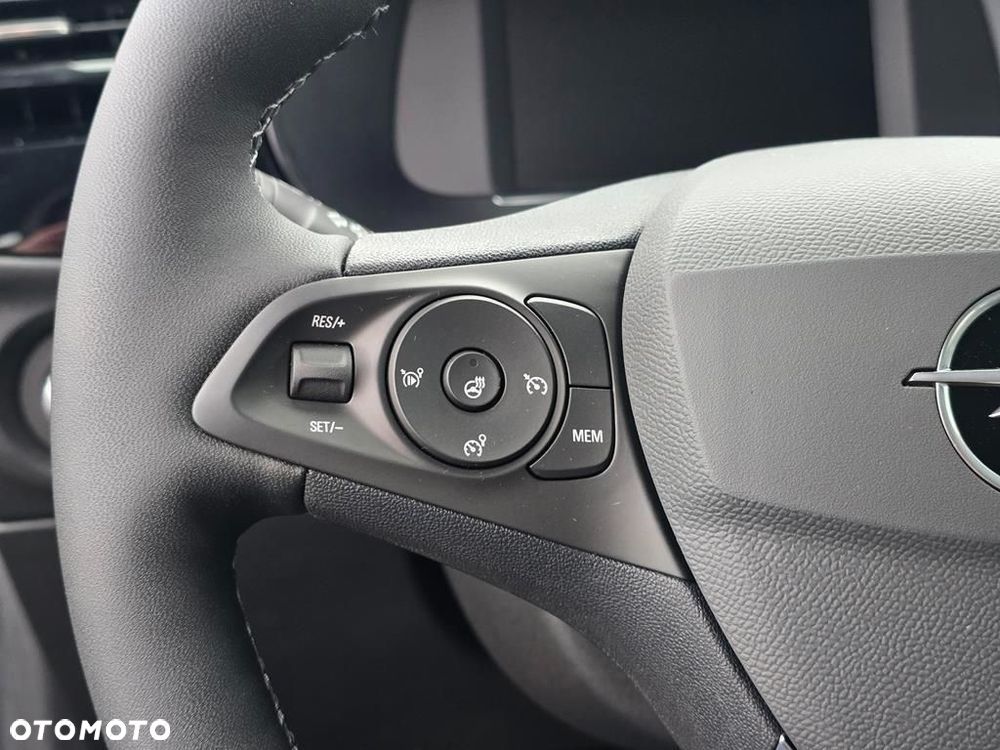 Opel Corsa 1.2 T mHEV GS eDCT - 12