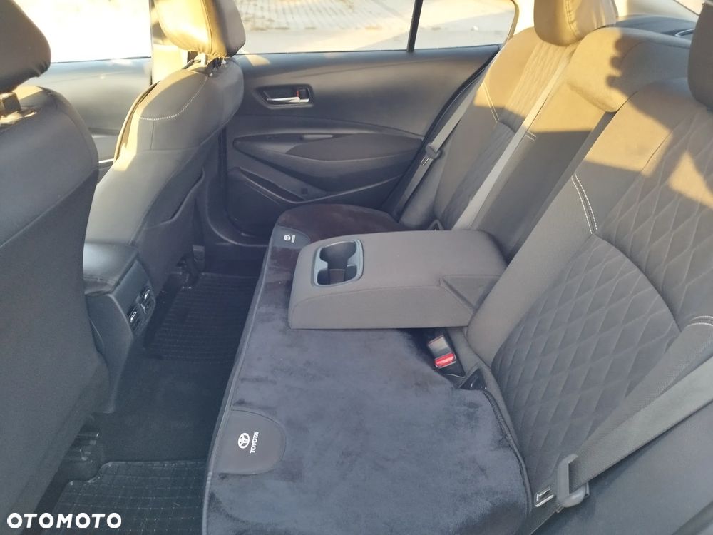 Toyota Corolla - 6