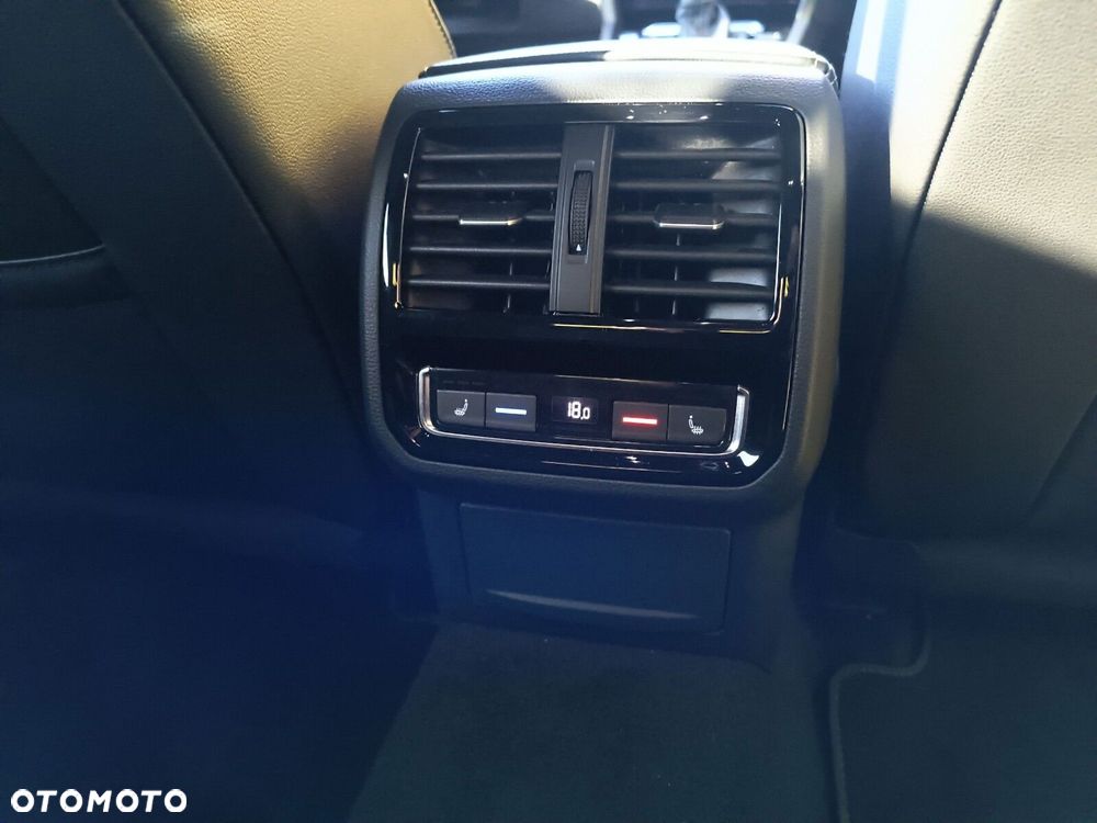 Volkswagen Arteon 2.0 TSI R-Line DSG - 17