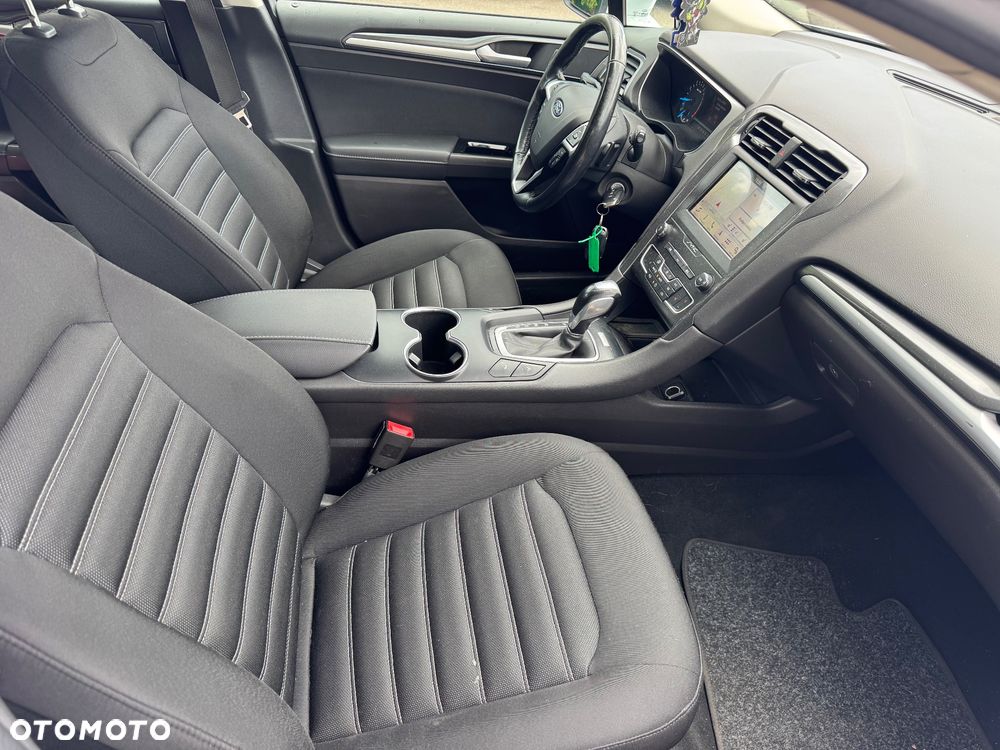 Ford Mondeo - 12