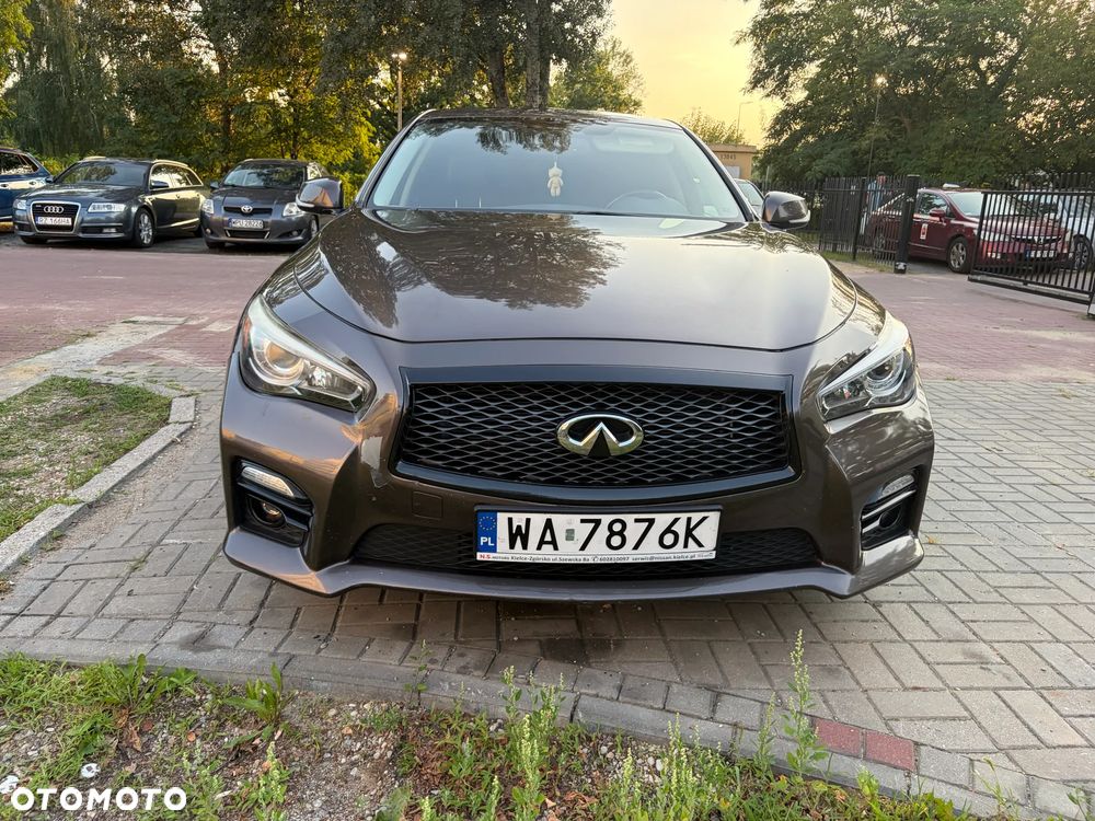 Infiniti Q50 - 2