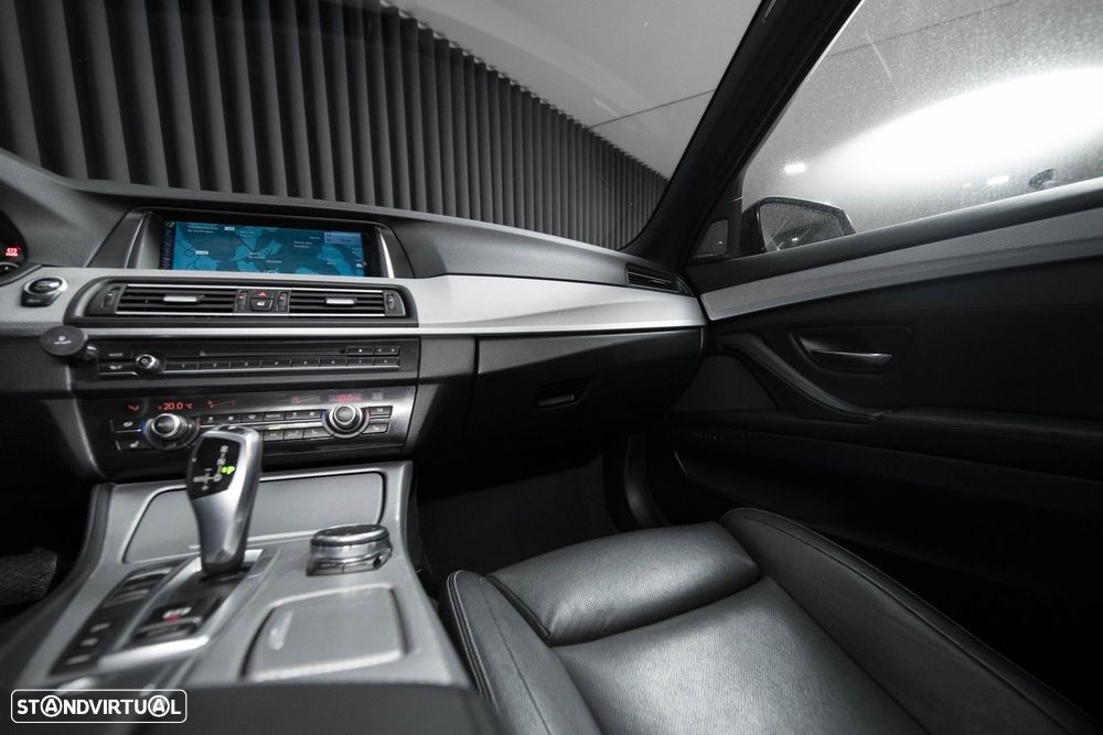 BMW 535 d xDrive Pack M Auto - 13