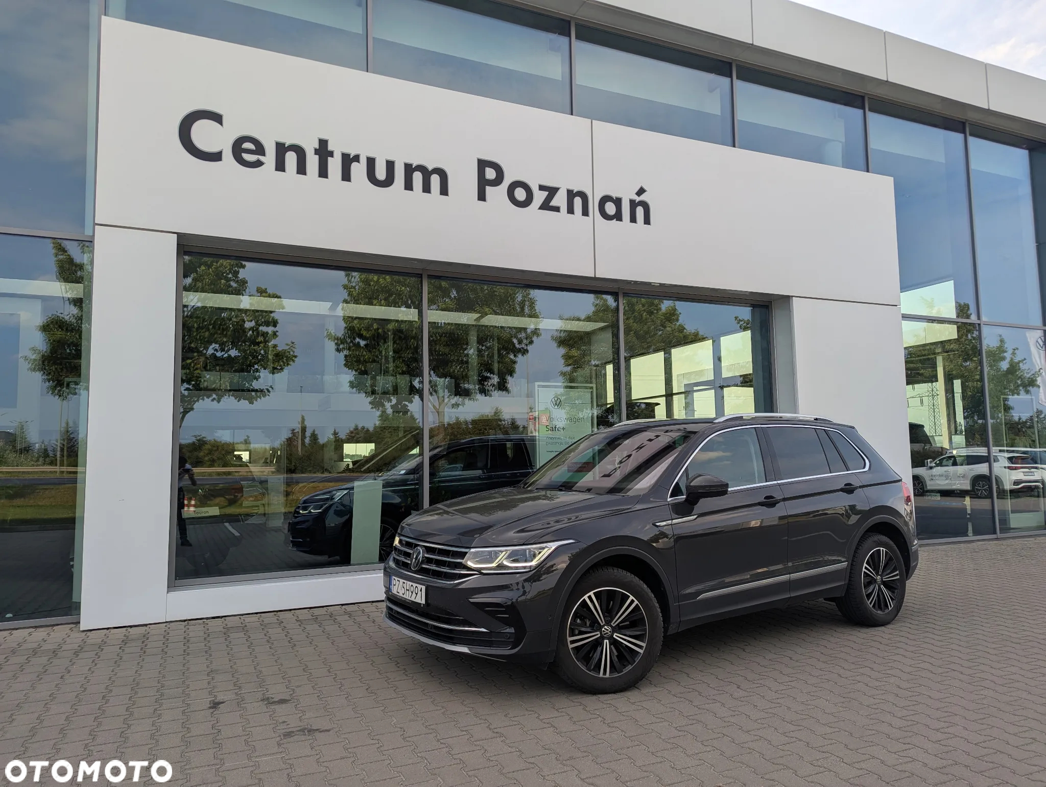 Volkswagen Tiguan 2.0 TSI 4Mot Elegance DSG - 2