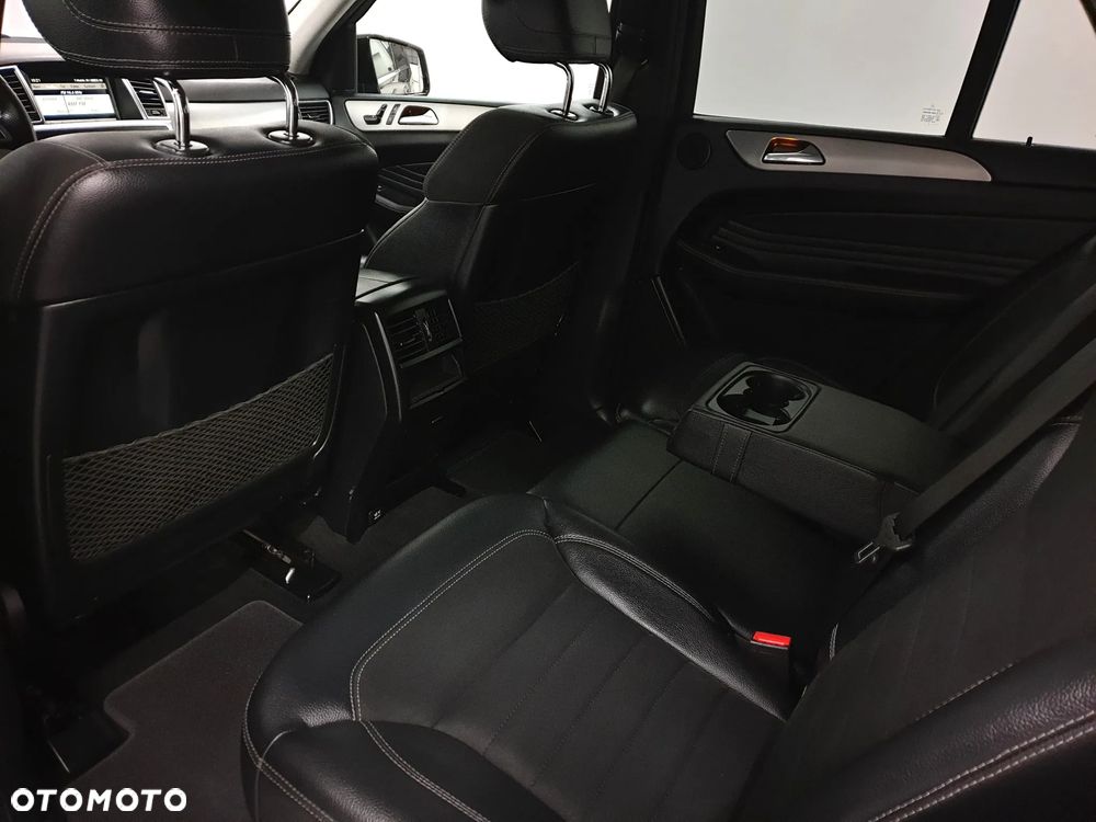 Mercedes-Benz ML 350 BlueTec 4-Matic - 39