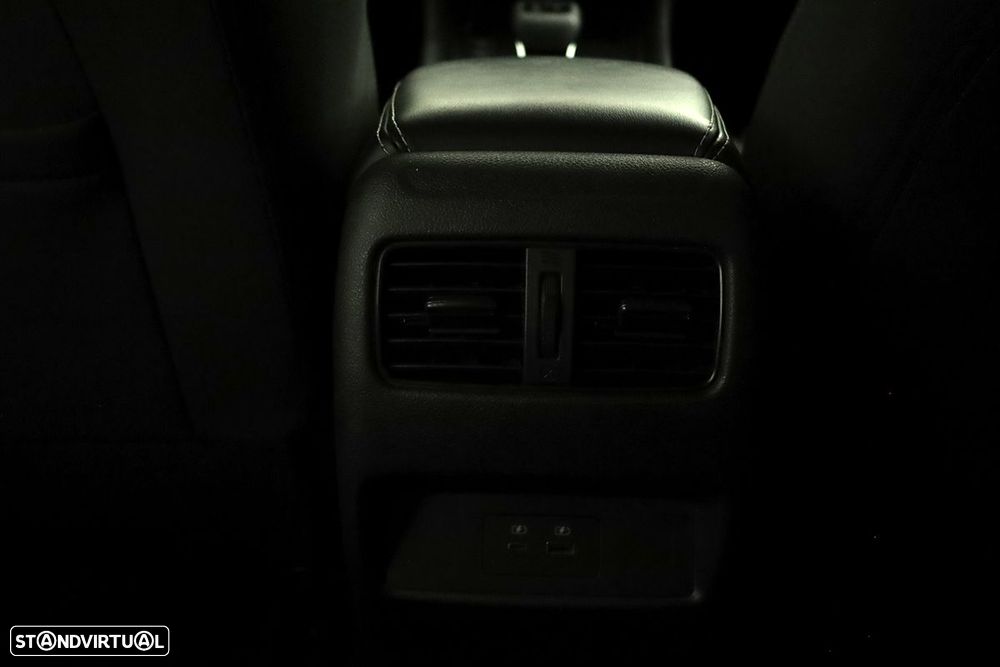 Nissan Qashqai 1.3 DIG-T N-Connecta LED Xtronic - 21