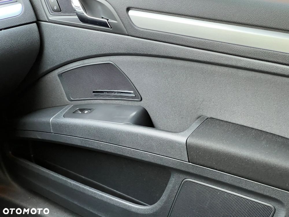 Skoda Superb 2.0 TDI 4x4 Elegance Outdoor DSG - 22