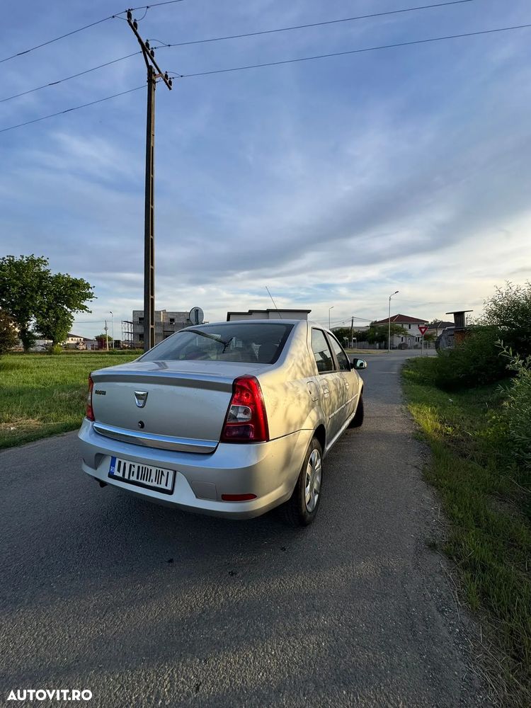 Dacia Logan 1.6 16V Laureate - 8