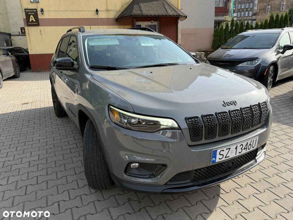 Jeep Cherokee - 5