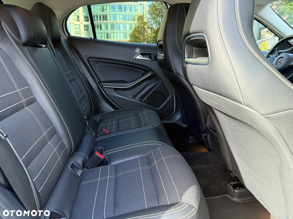 Mercedes-Benz GLA 250 4-Matic - 19