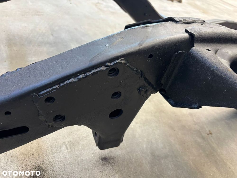 Rama nissan patrol gr y60 long 2.8 4.2 3.0 - 9