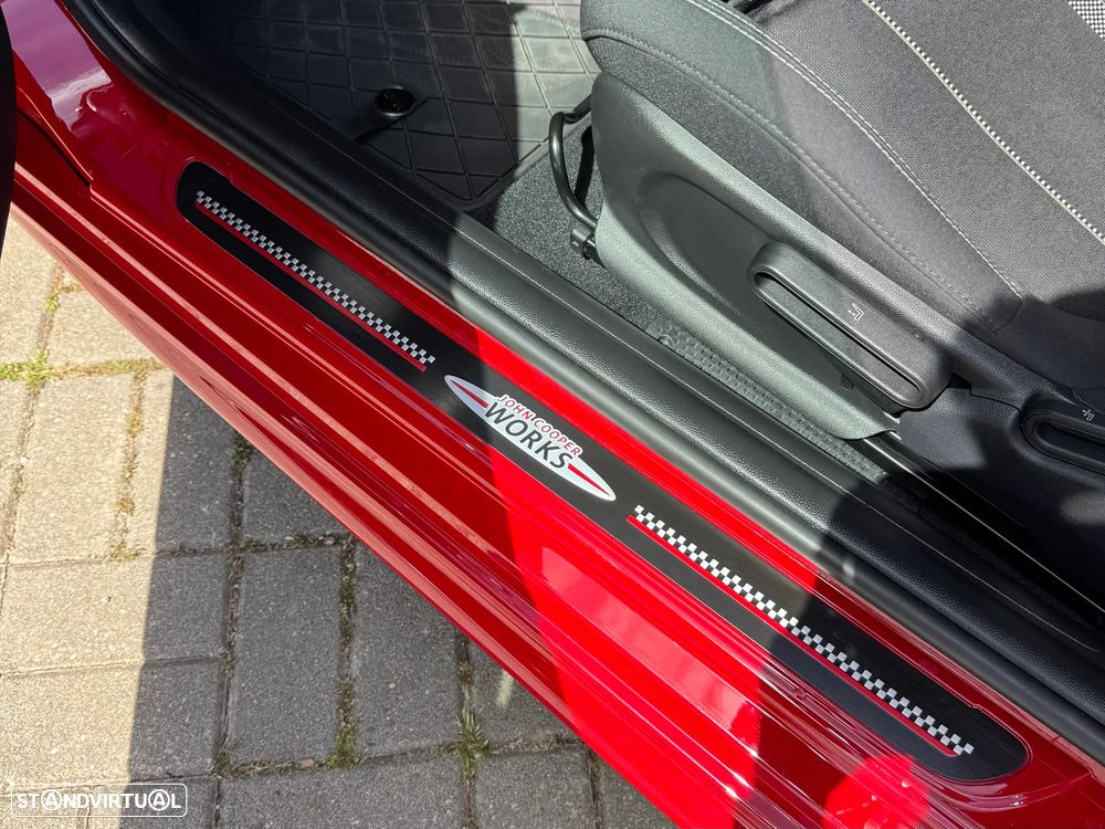 MINI 3 Portas John Cooper Works Sport Aut. - 13