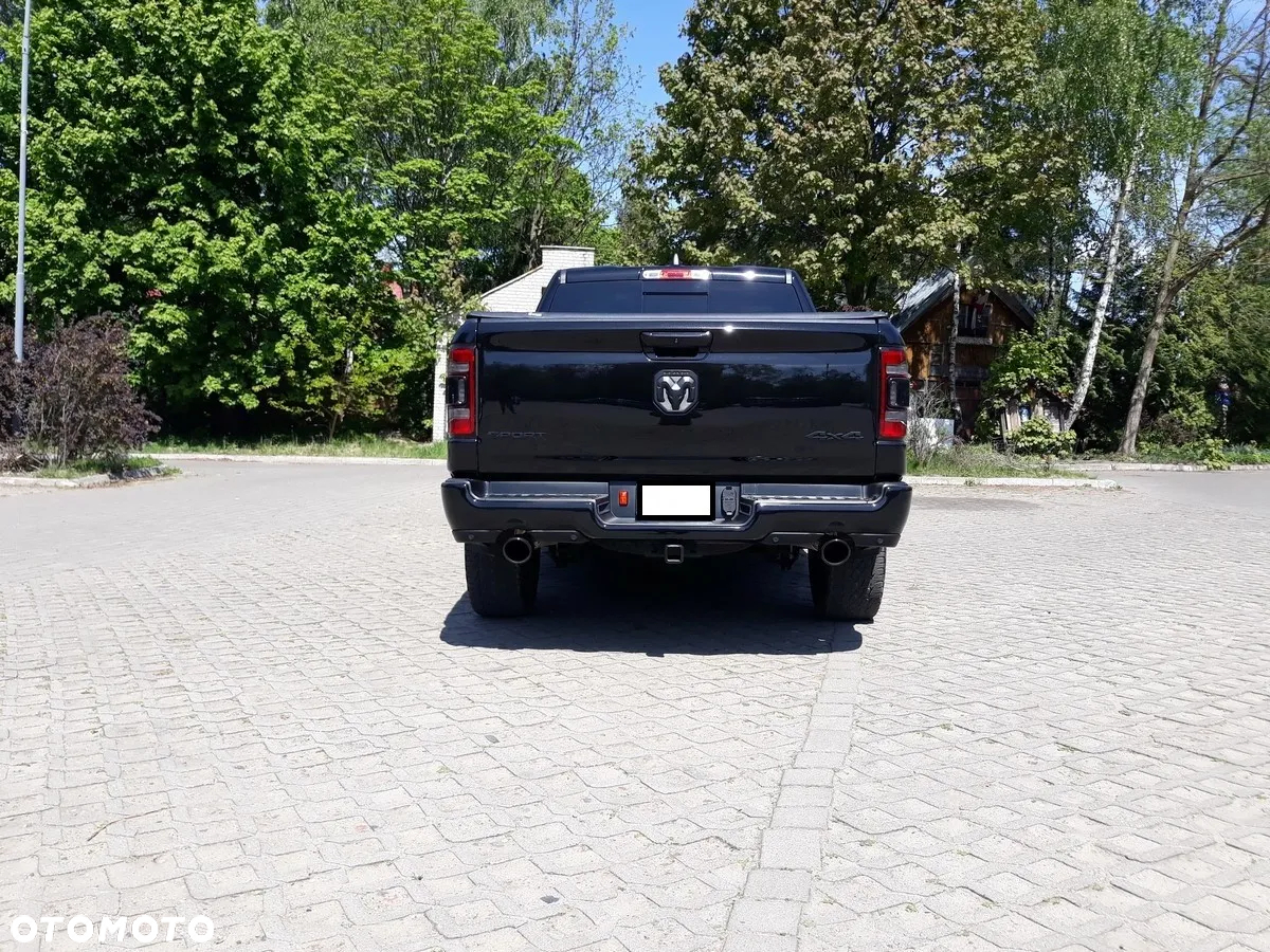 RAM 1500 Crew Cab Sport - 11