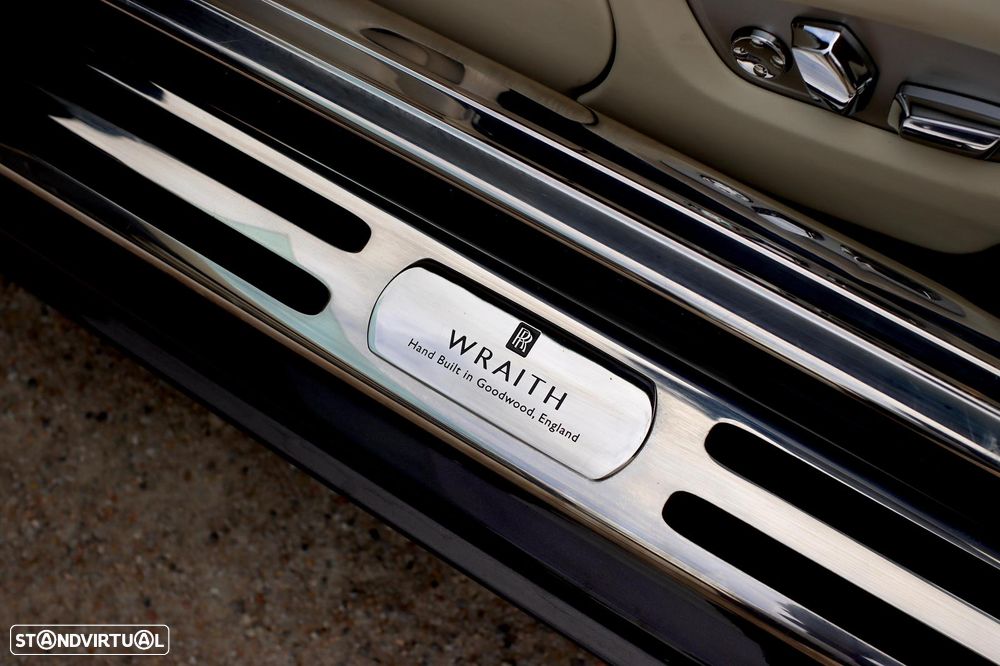Rolls Royce Wraith 6.6 Twin-Turbo V12 - 41