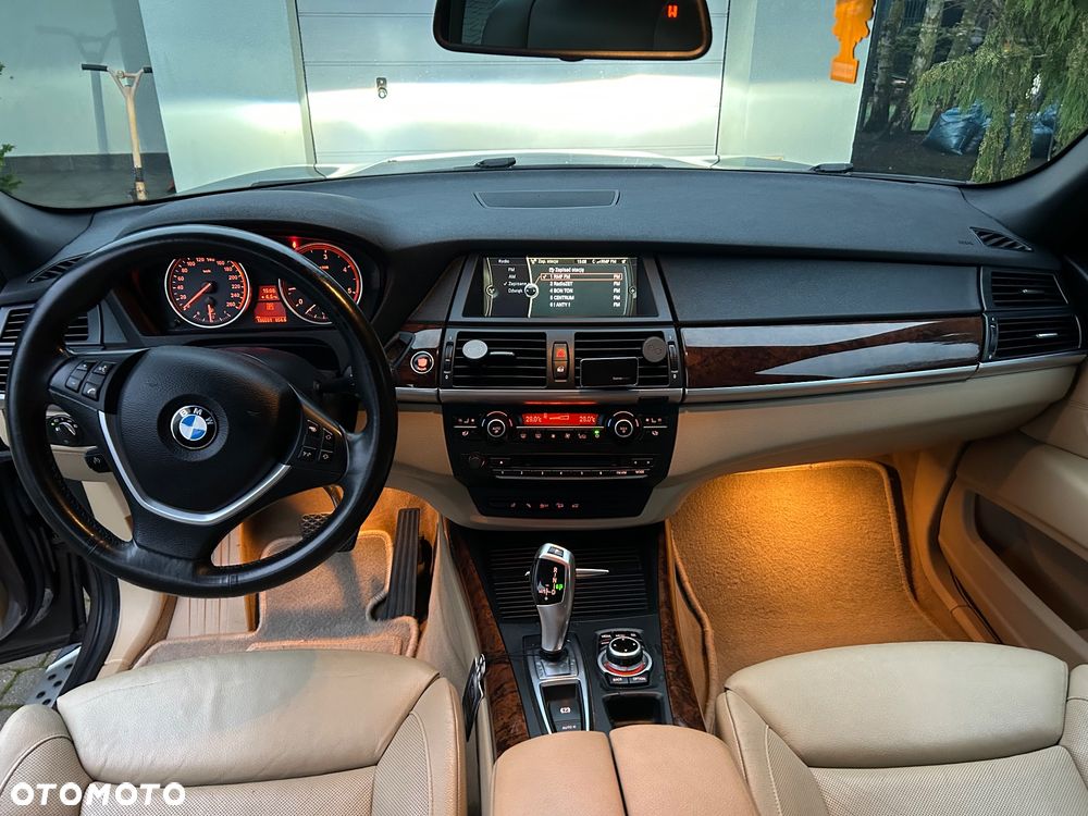 BMW X5 xDrive35d - 23