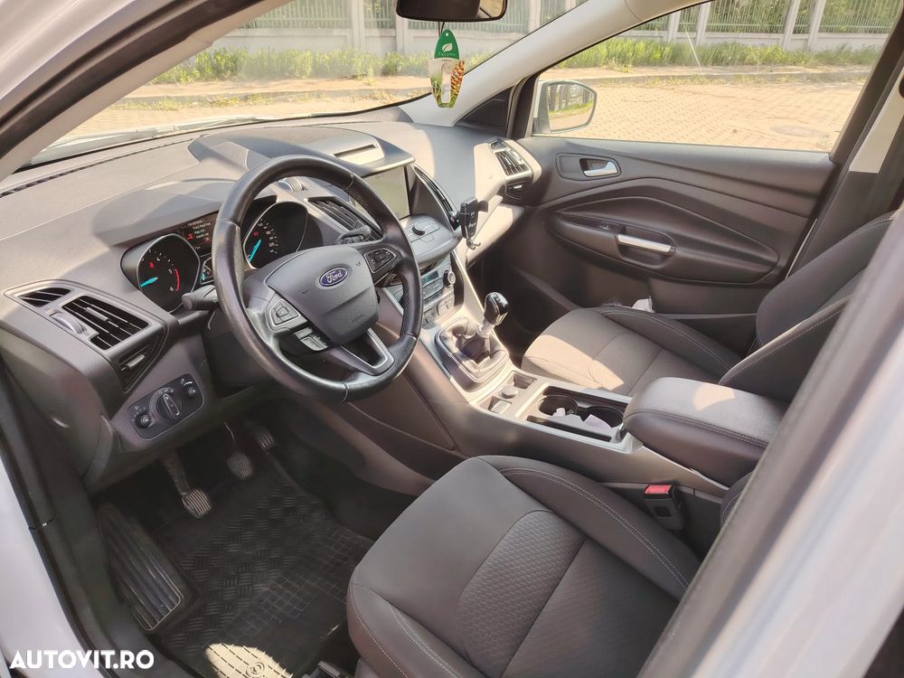 Ford Kuga 2.0 TDCi 2WD Trend - 2