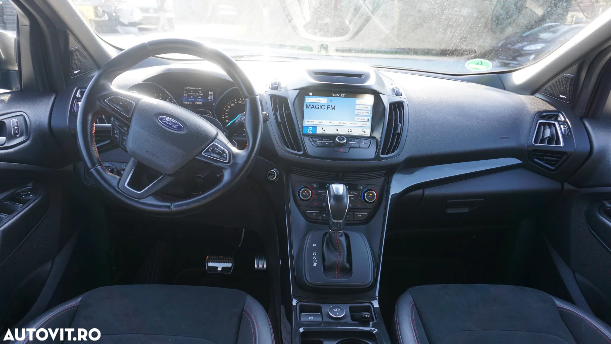 Ford Kuga 1.5 EcoBoost 4x4 Aut. ST-Line - 16