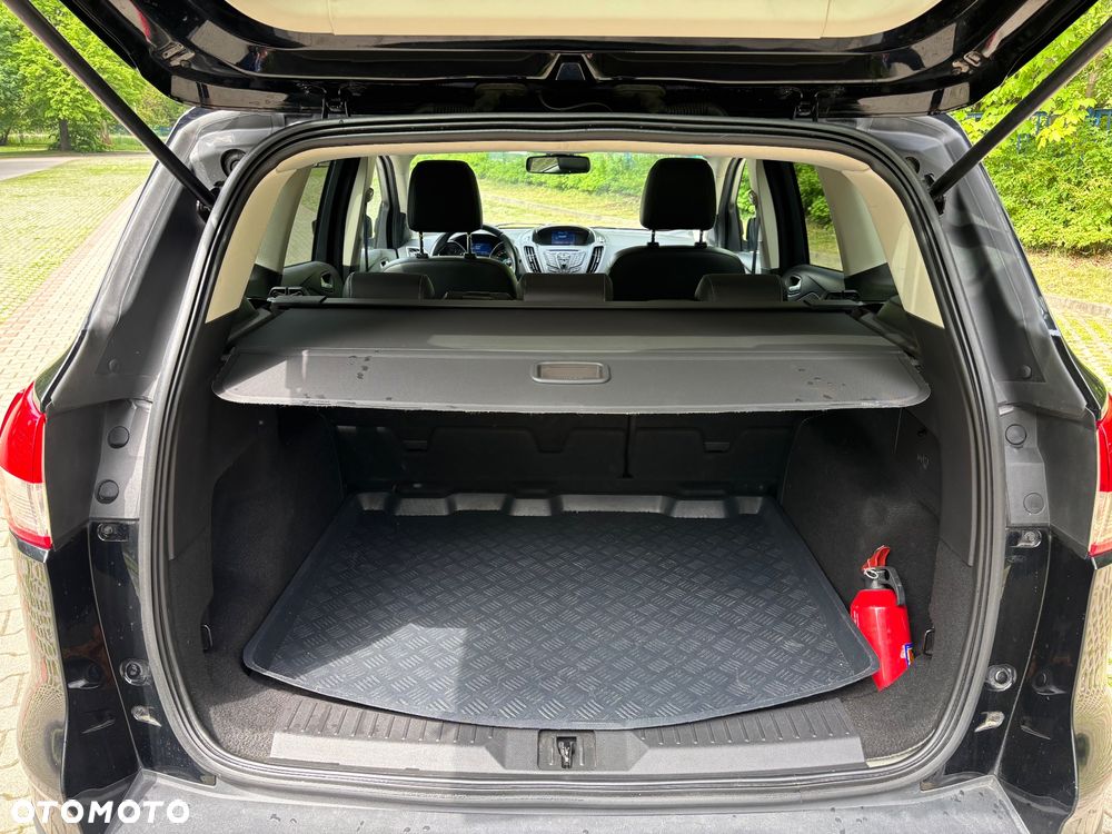 Ford Kuga - 27