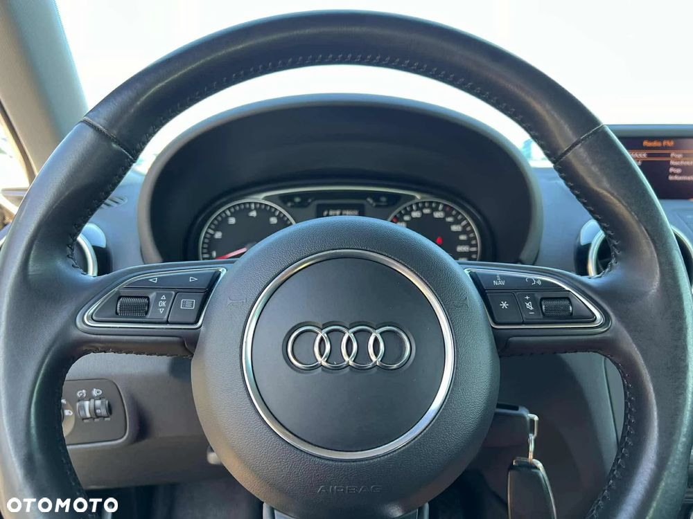 Audi A1 1.4 TFSI S tronic Attraction - 12