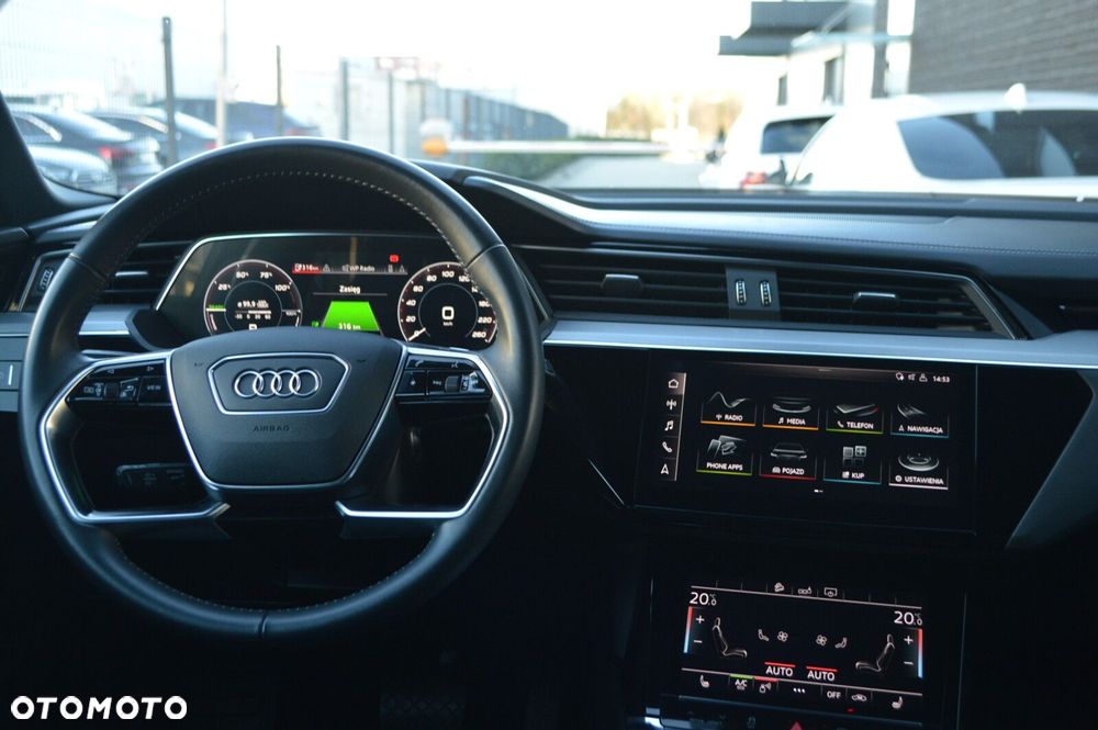 Audi e-tron - 28