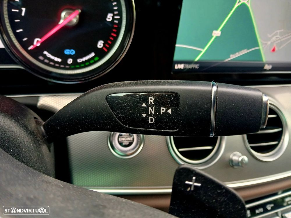 Mercedes-Benz E 300 Bluetec Hybrid Avantgarde - 37