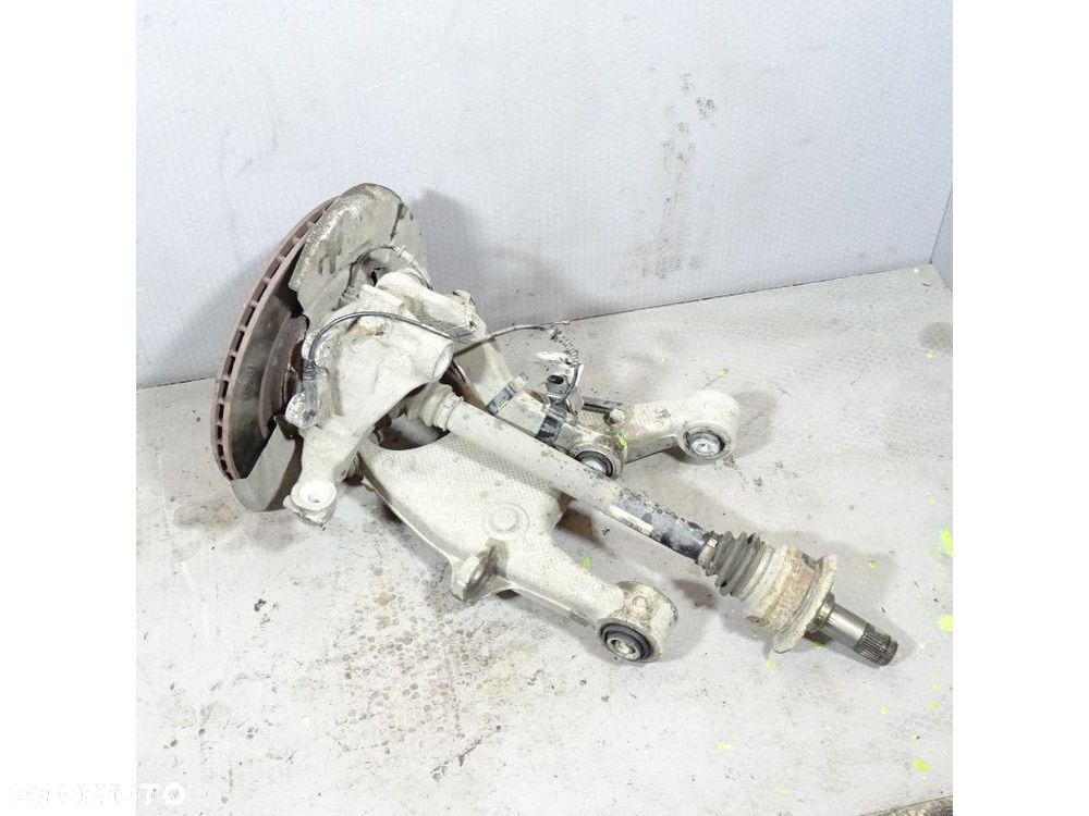 BMW 7 F01 F02 4.4 V8 PIASTA KOŁA WAHACZ TYŁ LEWA - 3