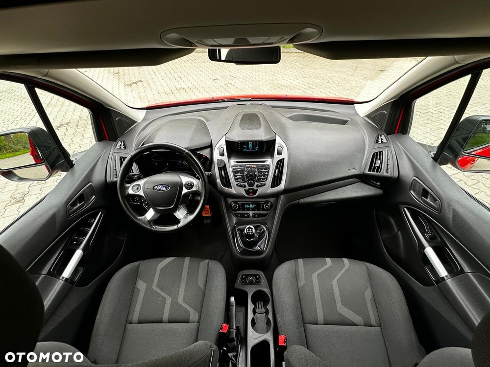 Ford Tourneo Connect Grand - 25