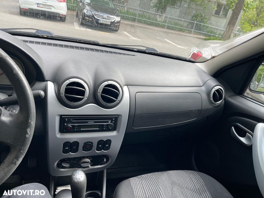 Dacia Logan Express 1.4 MPI - 9