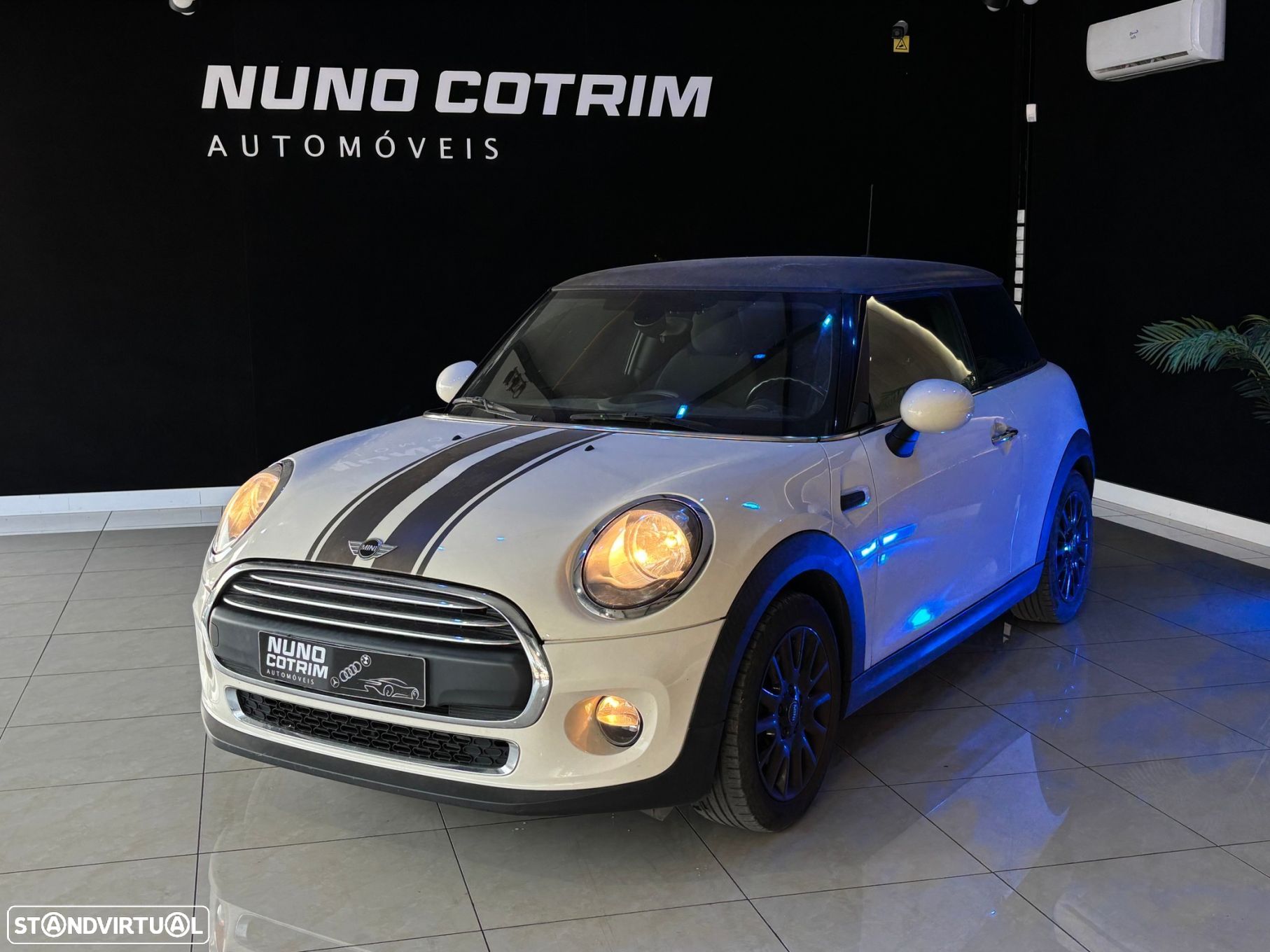 MINI 3 Portas One D - 1