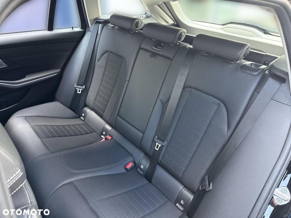 BMW Seria 3 - 8