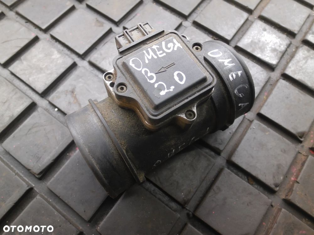 VECTRA B 1.8 16V PRZEPŁYWOMIERZ POWIETRZA 90411957 5WK9150 OPEL OMEGA B - 1